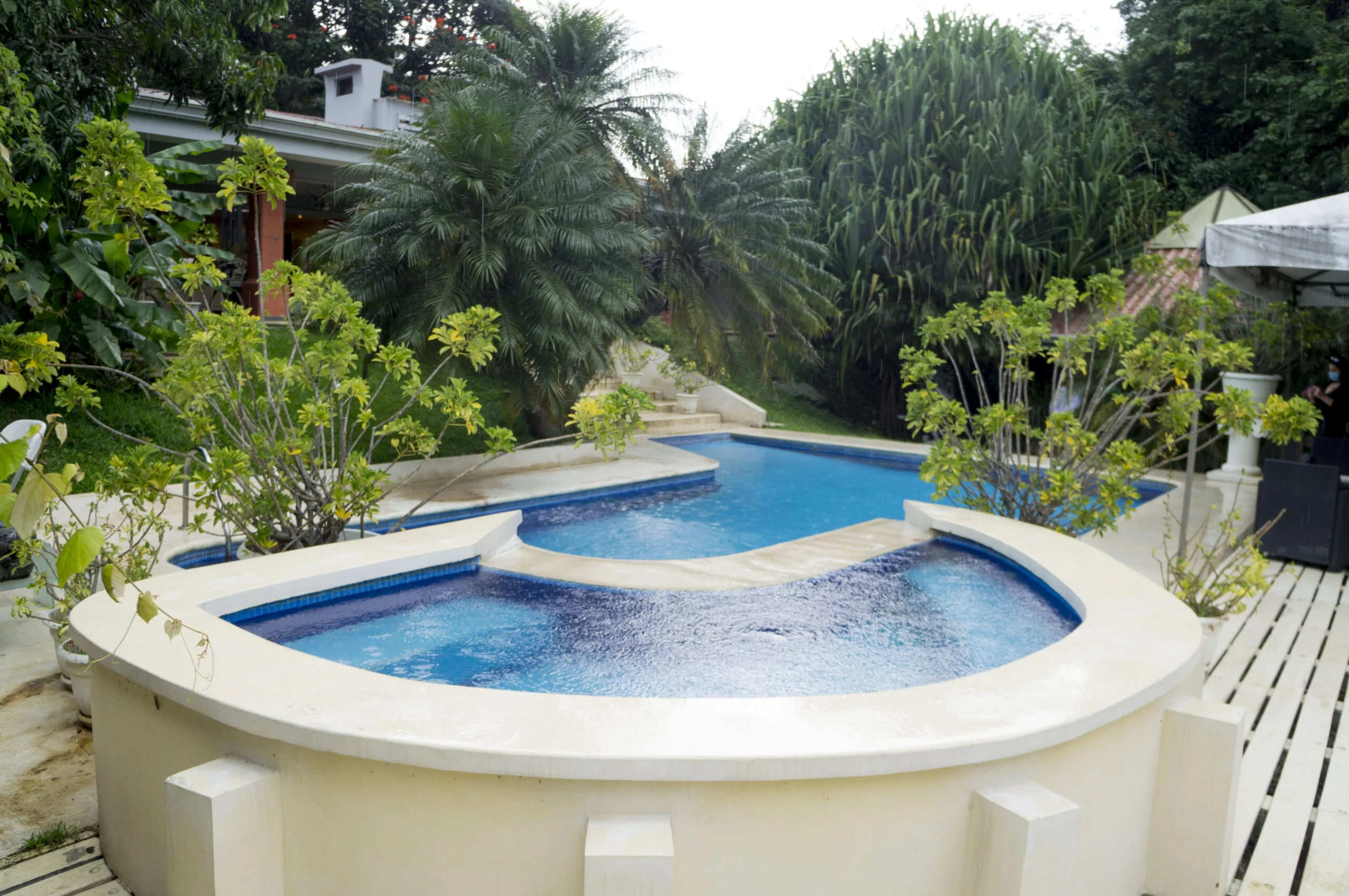 Luxury property for sale with pool and spa in the heart of Escazú.