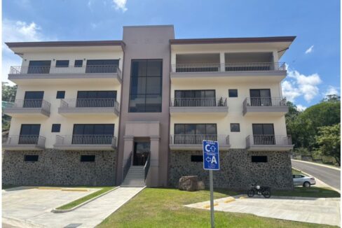 Venta Penthouse de Lujo, Condominio Vista al Valle ,Santa Ana 321 Drew Realty
