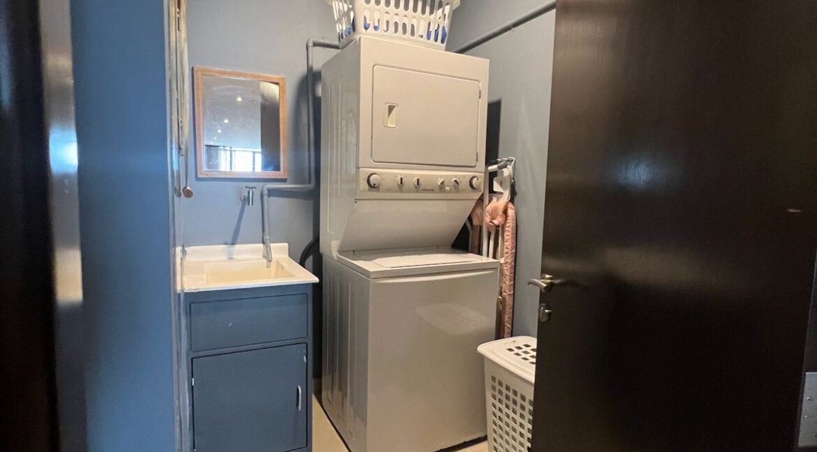 WhatsApp Image 2025-11-06 at 5.05.23 PM