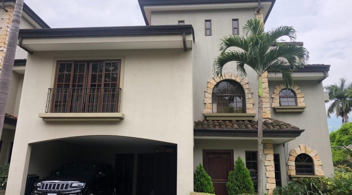 WhatsApp Image 2025-11-11 at 1.33.20 PM