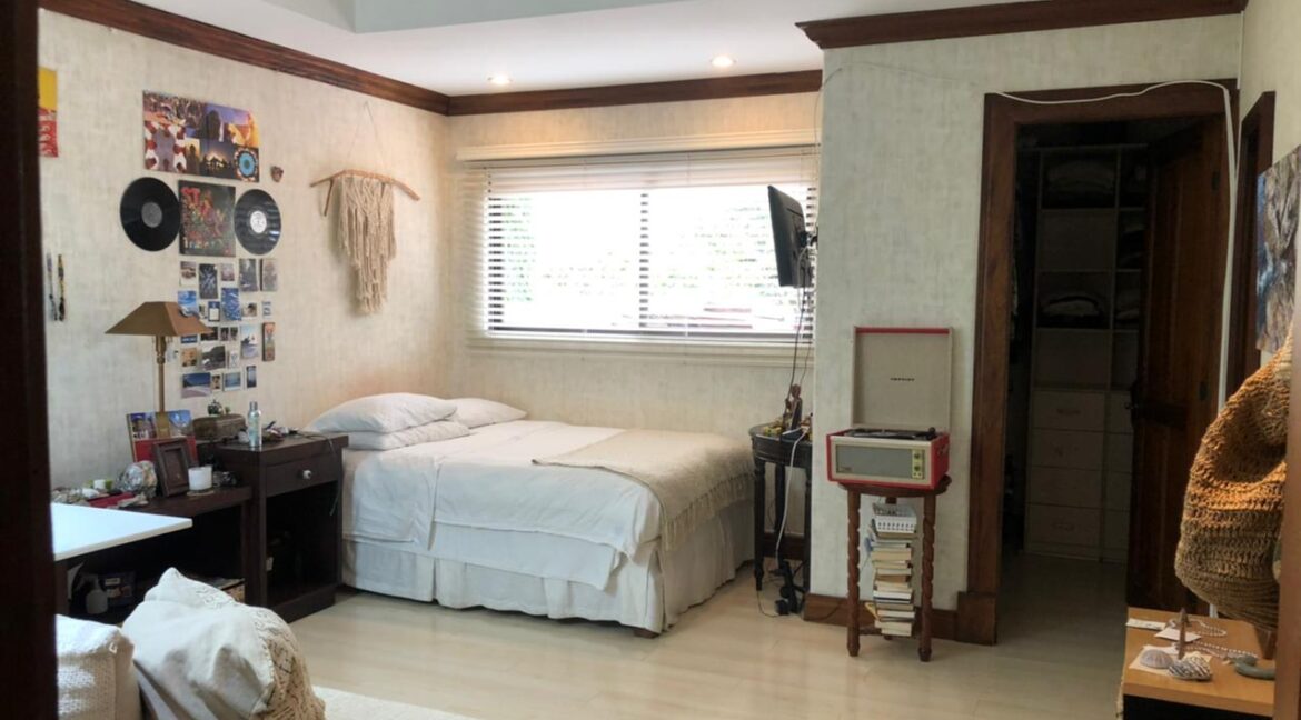 WhatsApp Image 2025-11-11 at 1.33.22 PM