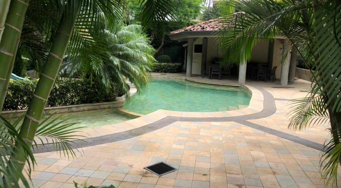 WhatsApp Image 2025-11-11 at 1.33.22 PM (6)