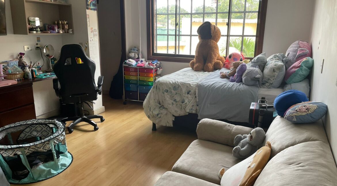 WhatsApp Image 2025-11-26 at 6.43.02 PM (1)