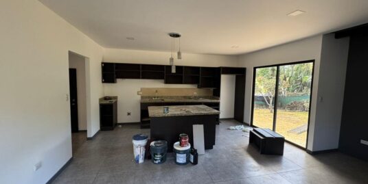 Alquiler Casa por restaurante Tiquicia. San Antonio de Escazú