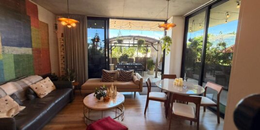 Venta de Apartamento en Escazú Village.