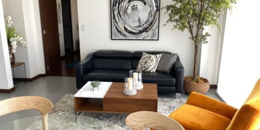 Apartamento Amueblado en Distrito 4 – Escazú